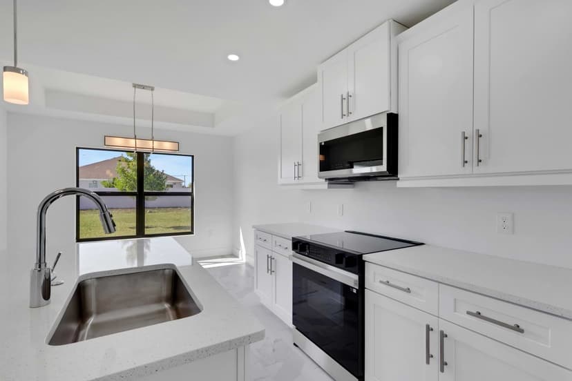 Hardwyn kitchen with white cabinetry